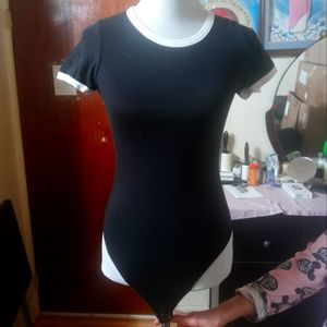 ADC bodysuit T-shirt size Small black